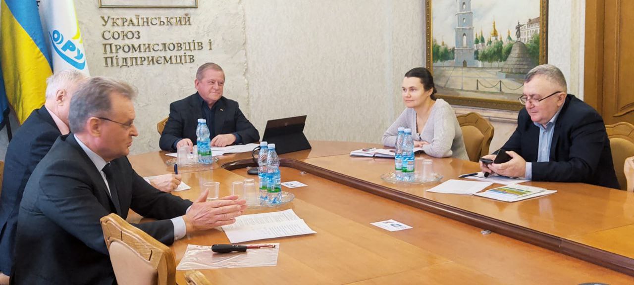 Україна може подвоїти виробництво зерна, олійних, м’яса, застосовуючи нові технології – вітчизняні агроексперти￼